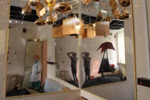 Зеркало настенное небьющееся без подсветки 75х50 сантиметров - fgospostavki.ru - Щёлково